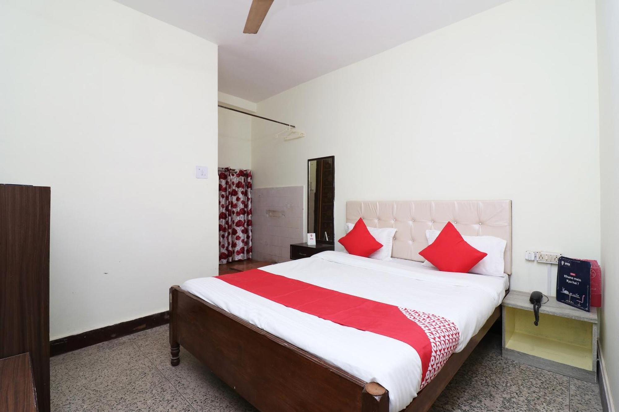 Hotel Shreya بوهفانيشفار المظهر الخارجي الصورة