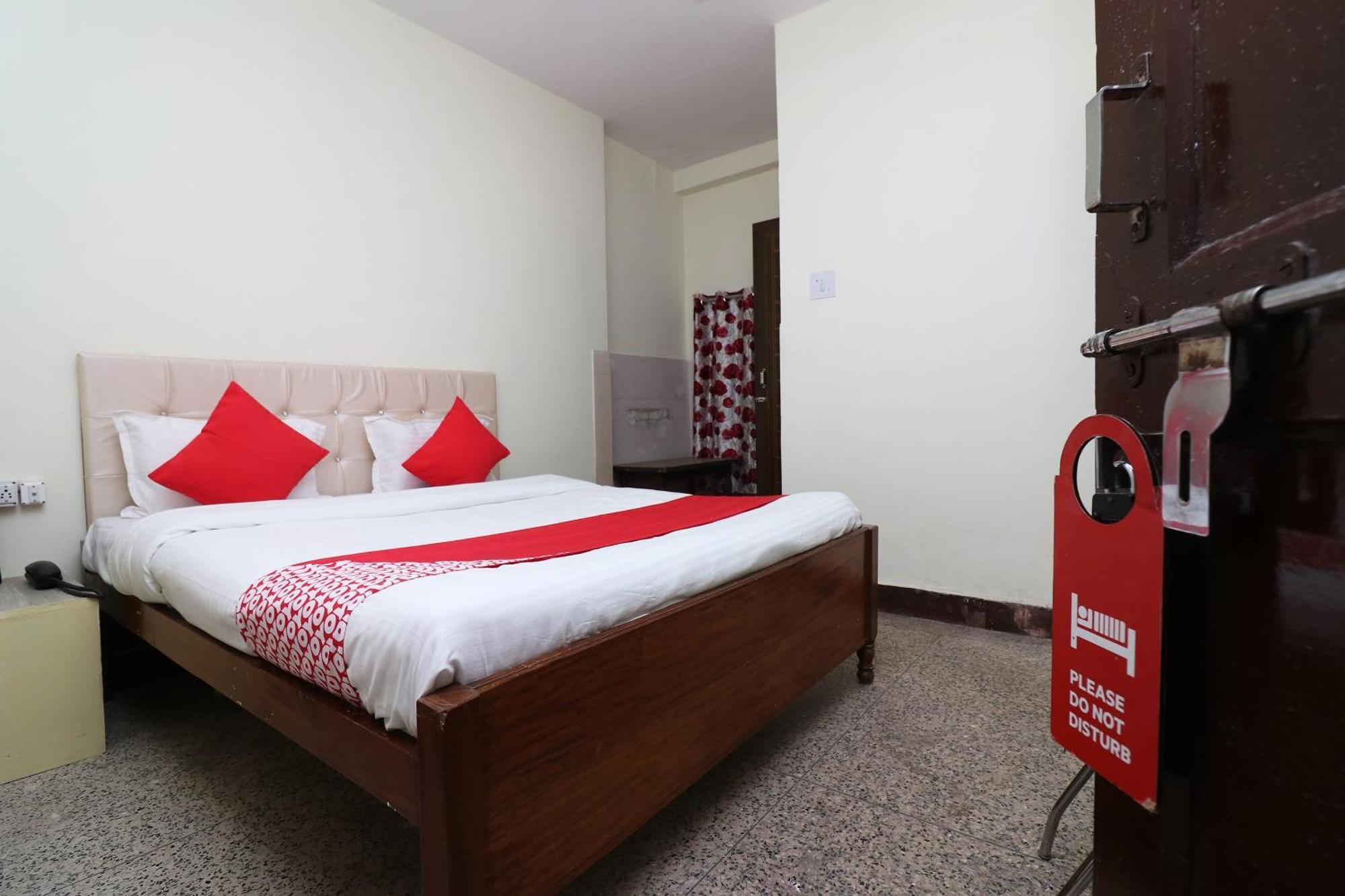Hotel Shreya بوهفانيشفار المظهر الخارجي الصورة
