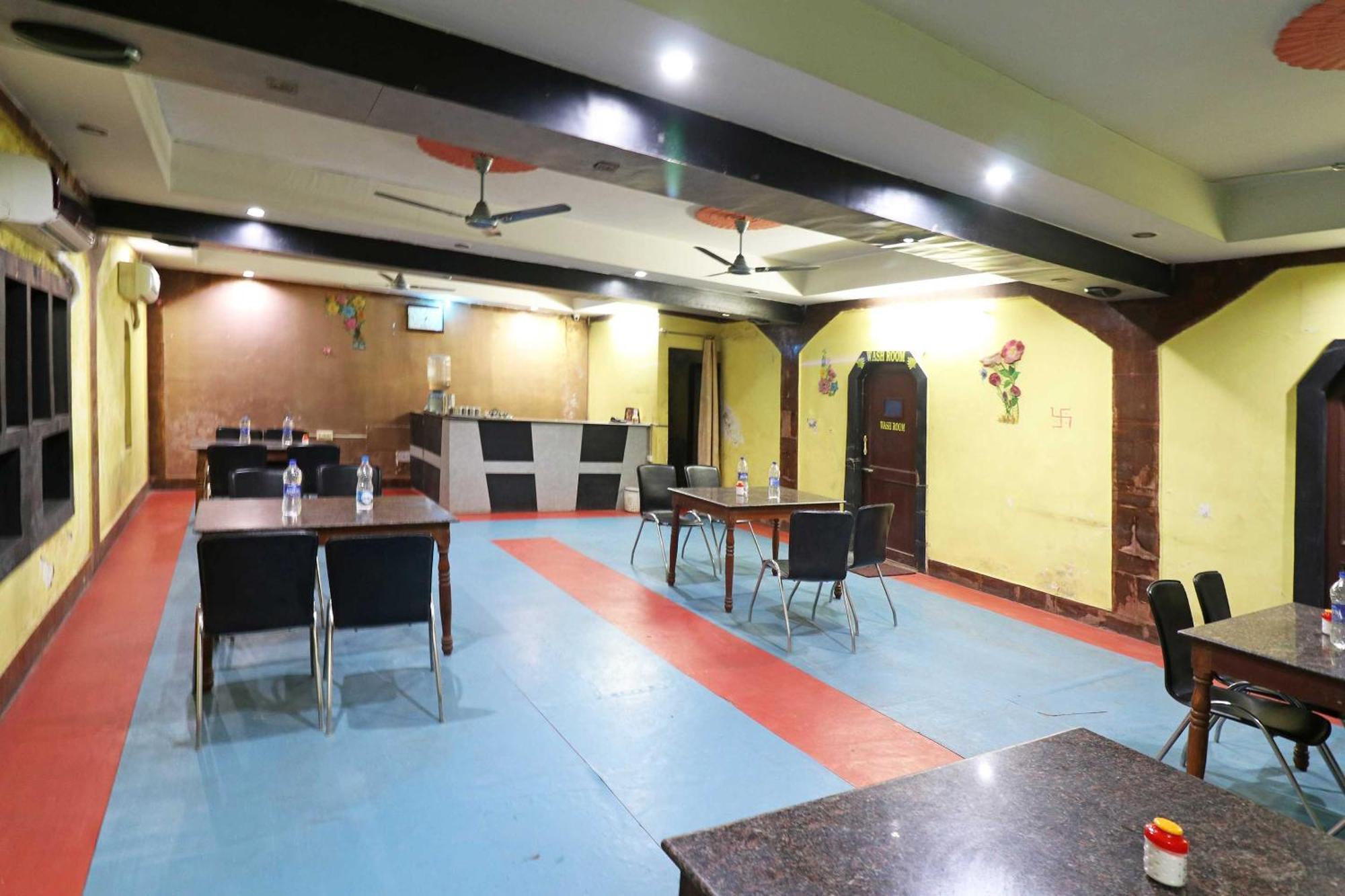 Hotel Shreya بوهفانيشفار المظهر الخارجي الصورة