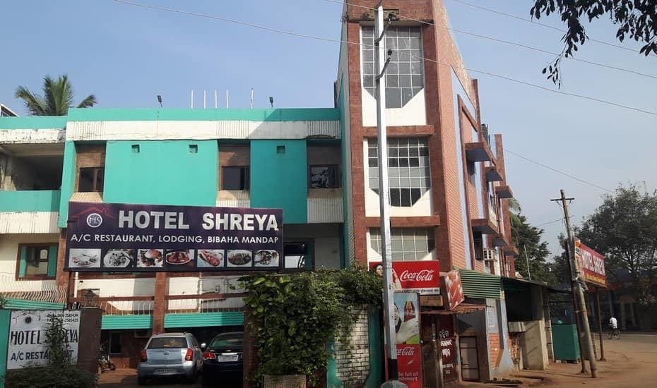 Hotel Shreya بوهفانيشفار المظهر الخارجي الصورة