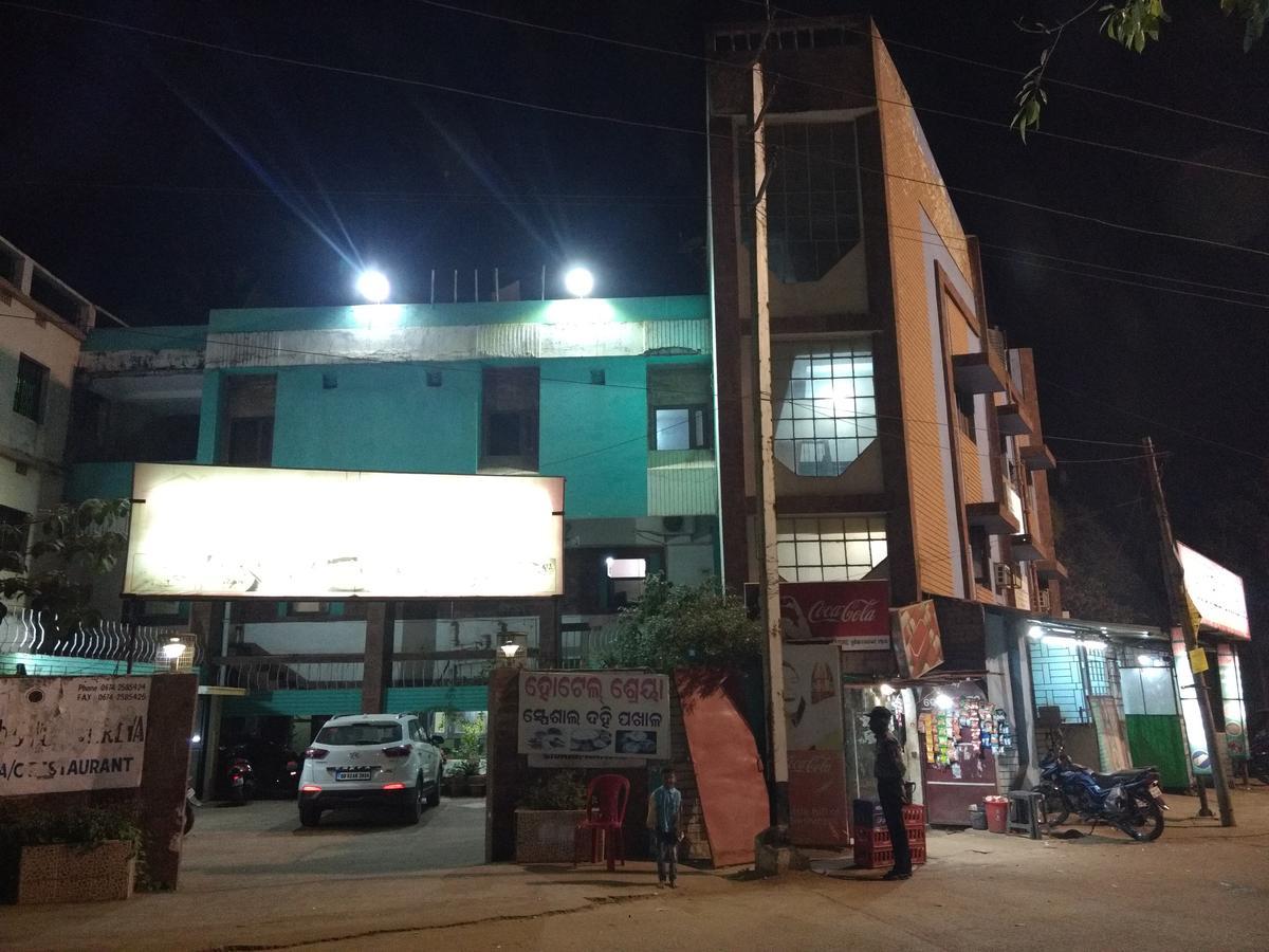 Hotel Shreya بوهفانيشفار المظهر الخارجي الصورة